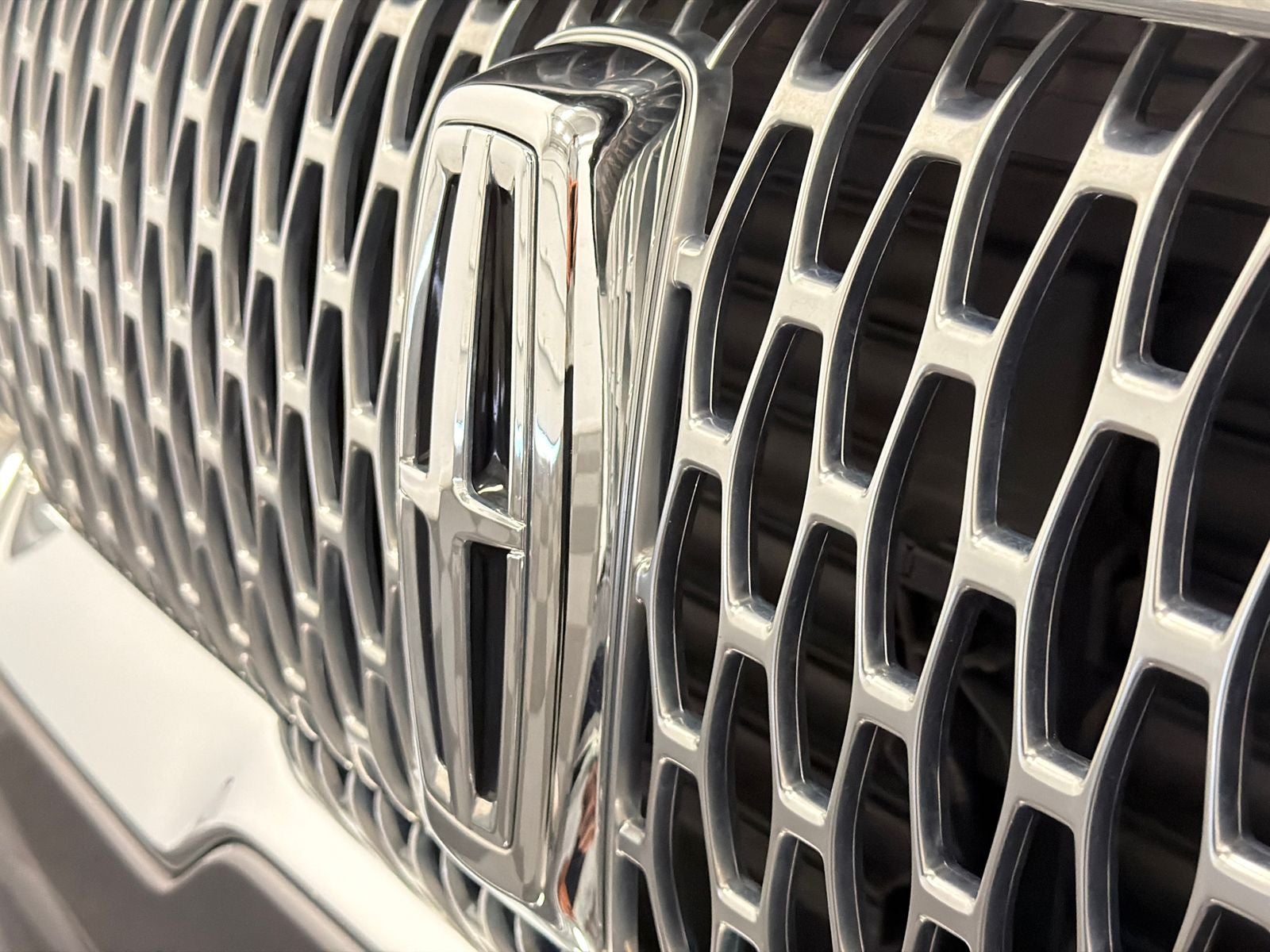 2022 Lincoln Aviator Standard
