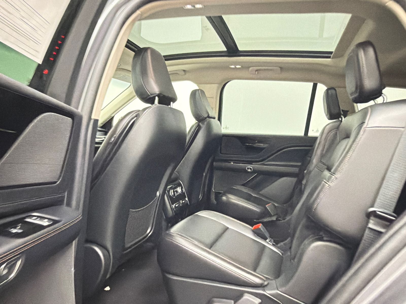 2022 Lincoln Aviator Standard