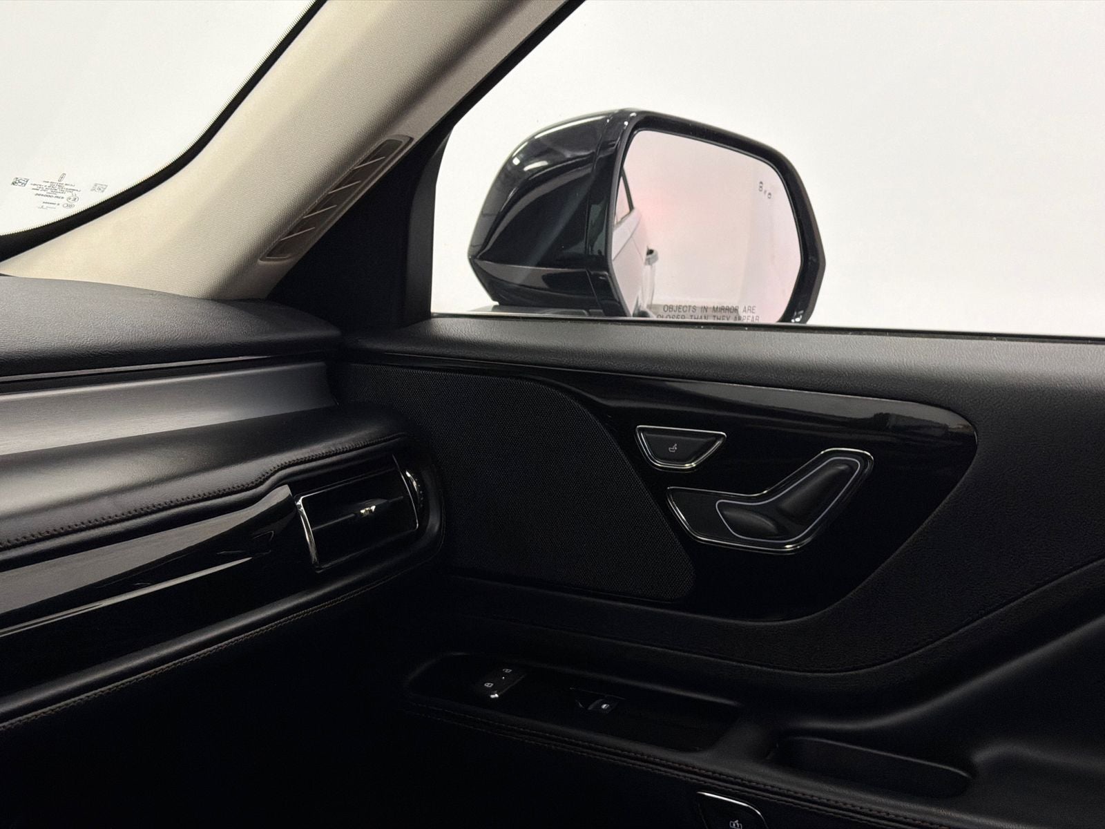 2022 Lincoln Aviator Standard