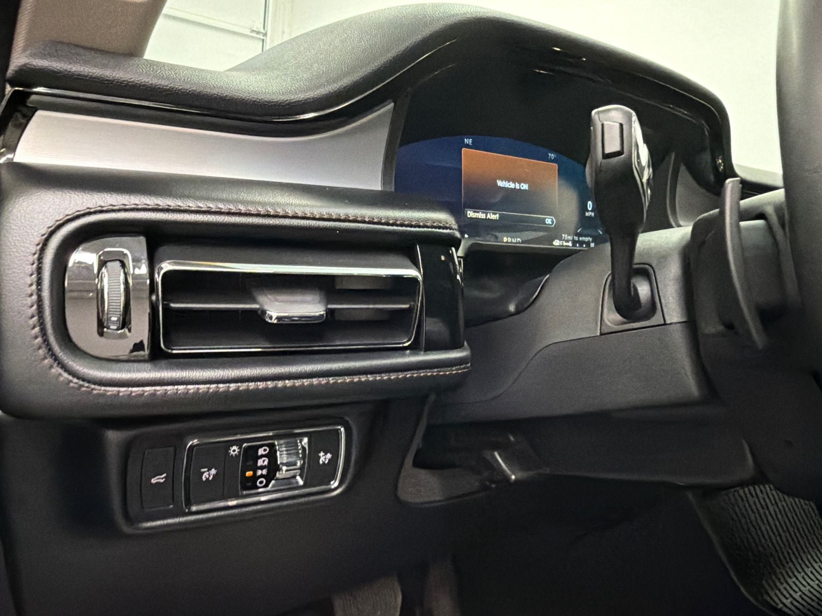 2022 Lincoln Aviator Standard