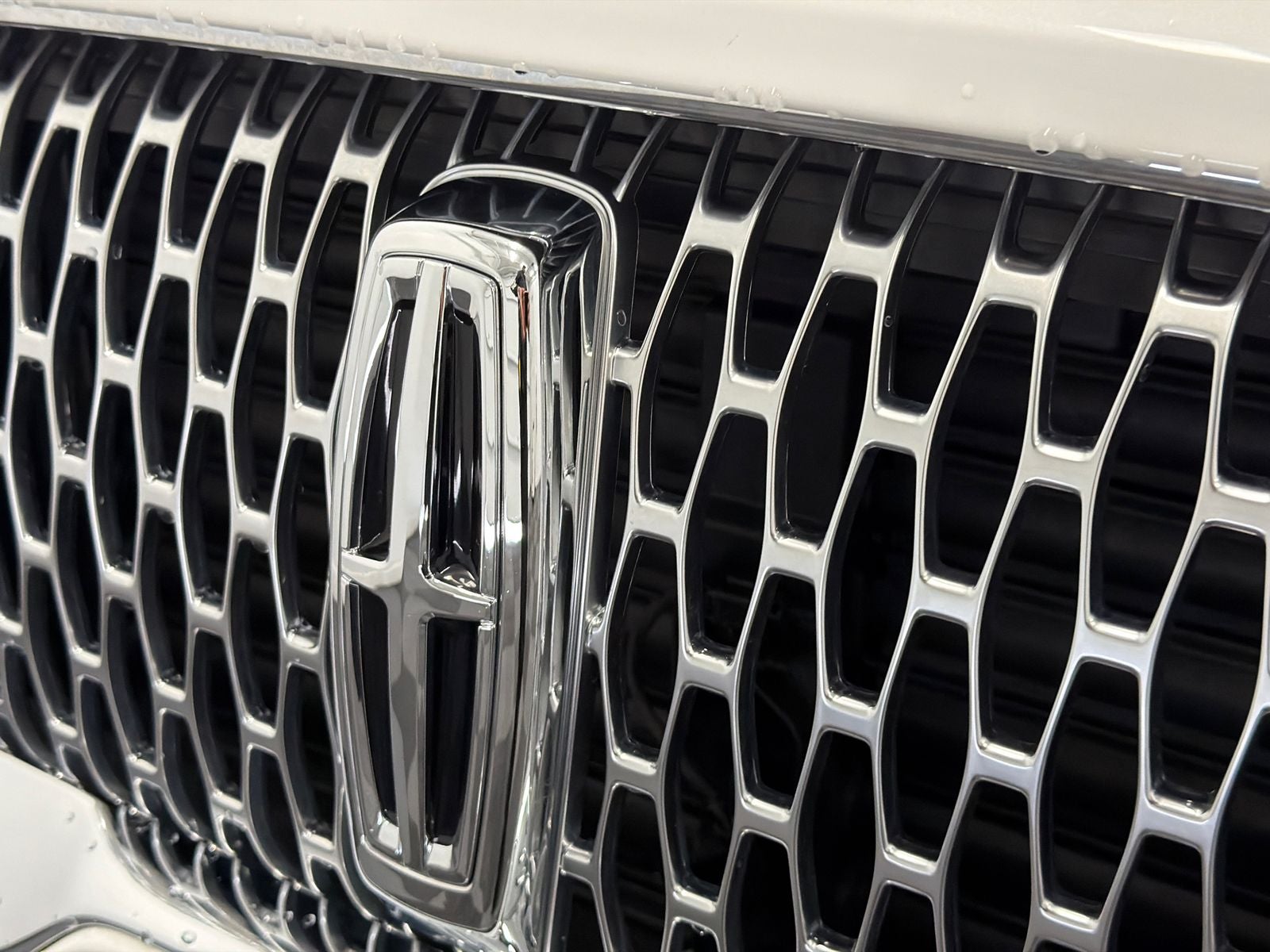 2022 Lincoln Aviator Standard
