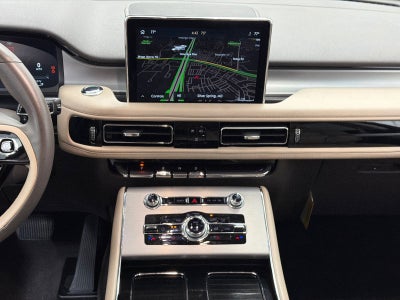 2022 Lincoln Aviator Standard