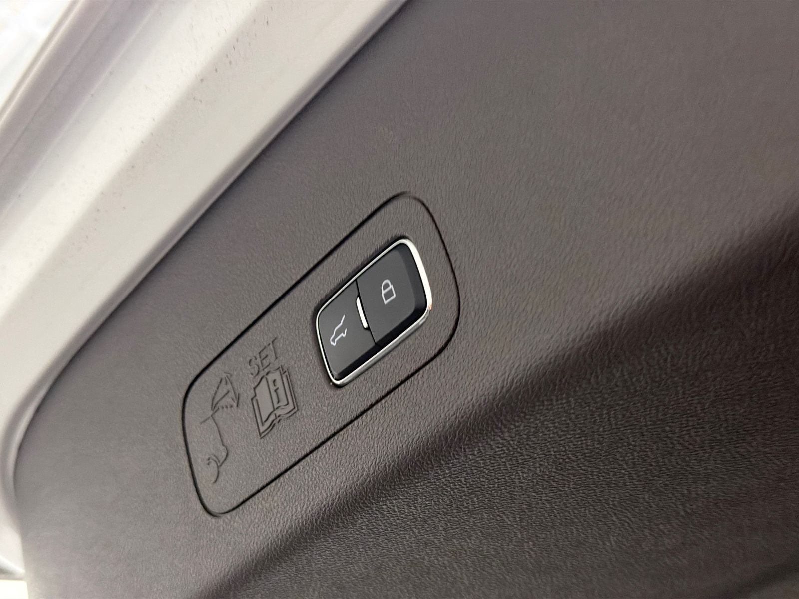 2022 Lincoln Aviator Standard