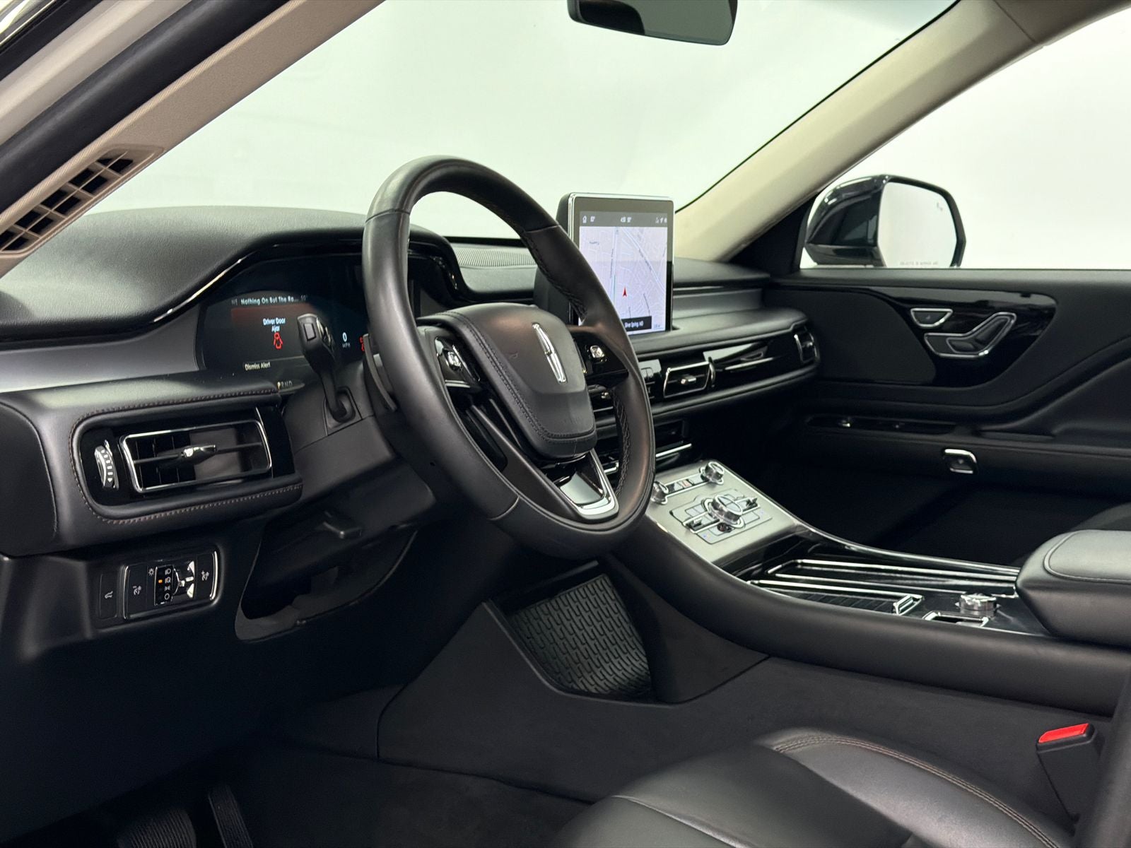 2023 Lincoln Aviator Standard