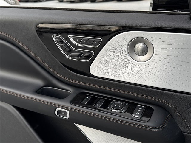 2025 Lincoln Aviator Black Label