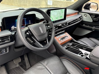 2025 Lincoln Aviator Black Label