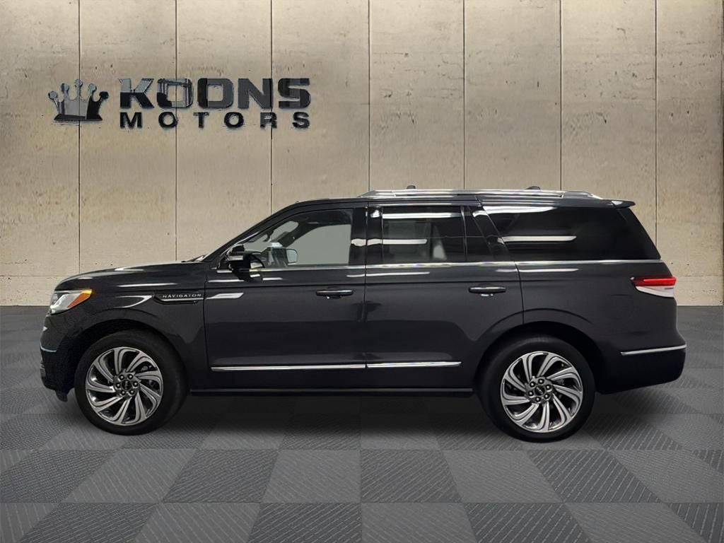 2023 Lincoln Navigator Reserve