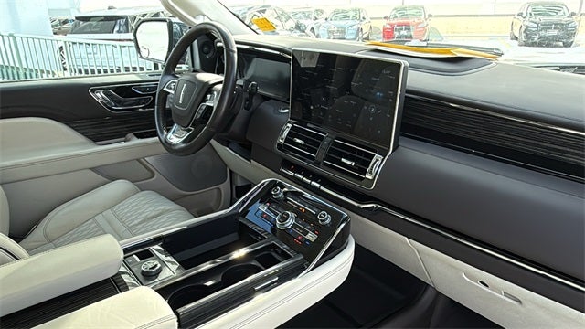 2023 Lincoln Navigator Black Label