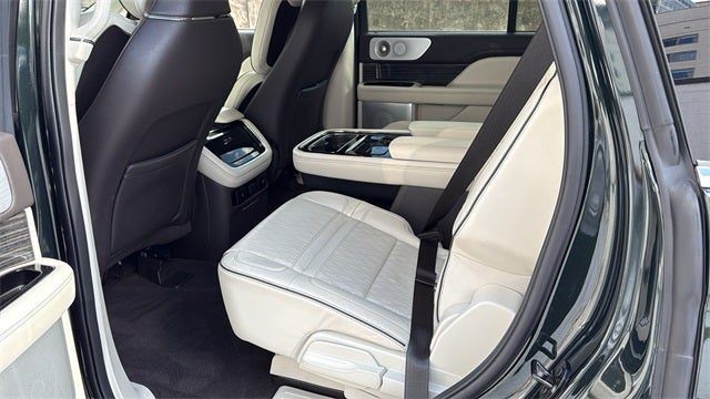 2023 Lincoln Navigator Black Label