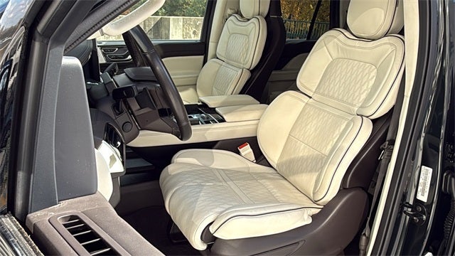 2023 Lincoln Navigator Black Label