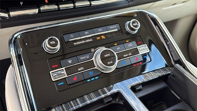 2023 Lincoln Navigator Black Label