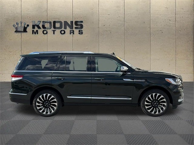 2023 Lincoln Navigator Black Label