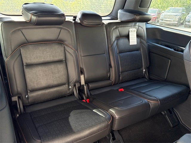 2025 Lincoln Navigator Black Label