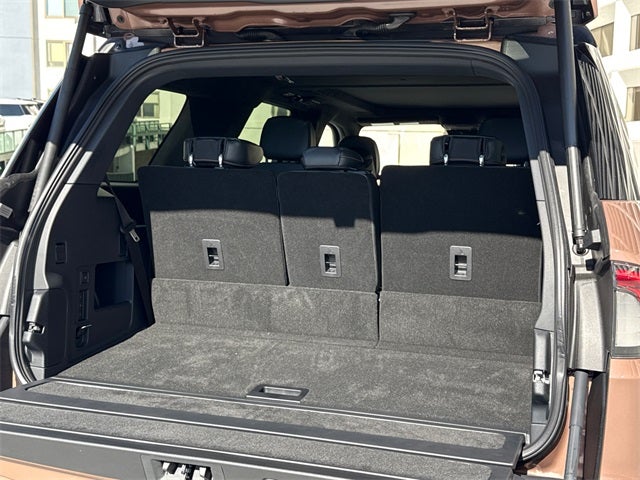 2025 Lincoln Navigator Black Label