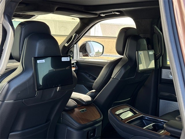 2025 Lincoln Navigator Black Label