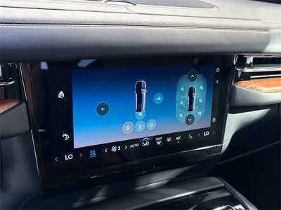 2025 Lincoln Navigator Black Label