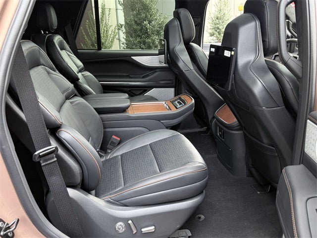 2025 Lincoln Navigator Black Label