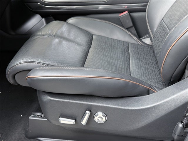 2025 Lincoln Navigator Black Label