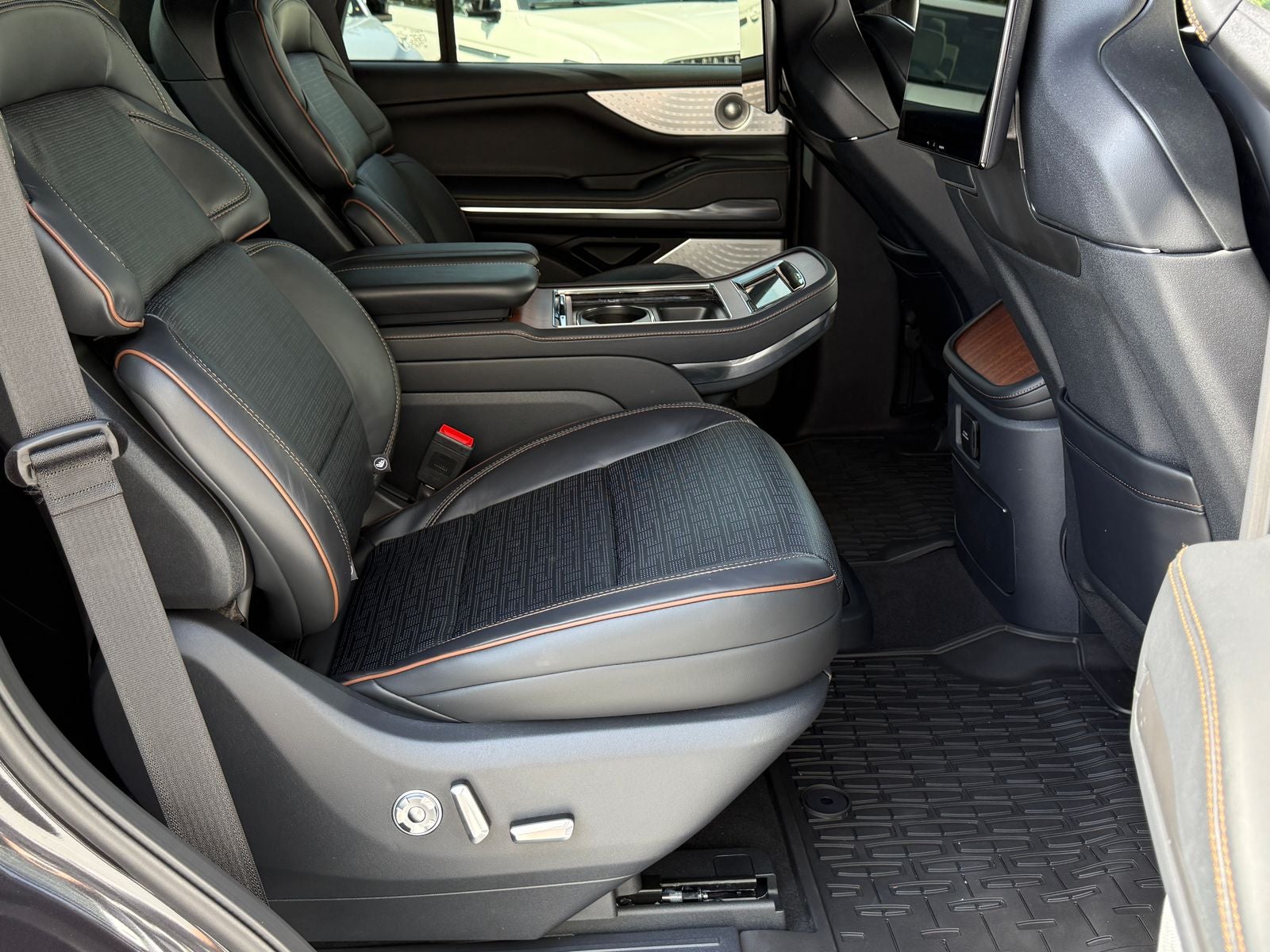 2026 Lincoln Navigator Black Label