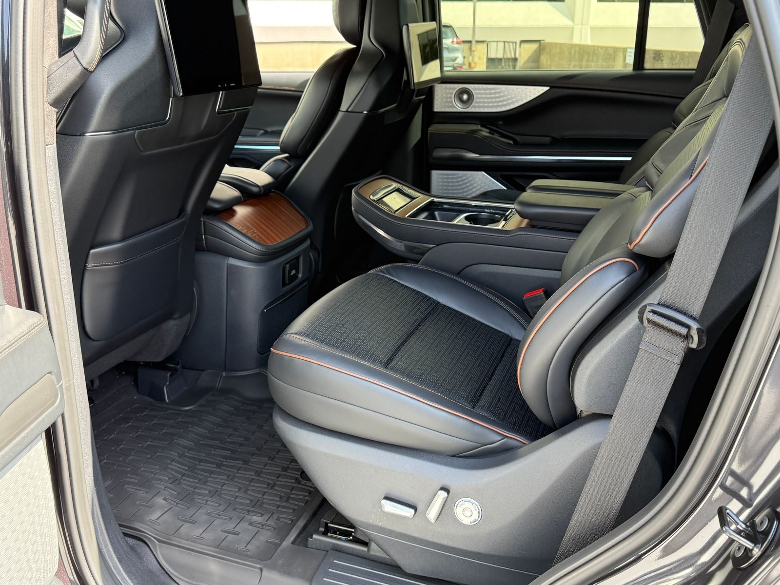 2026 Lincoln Navigator Black Label