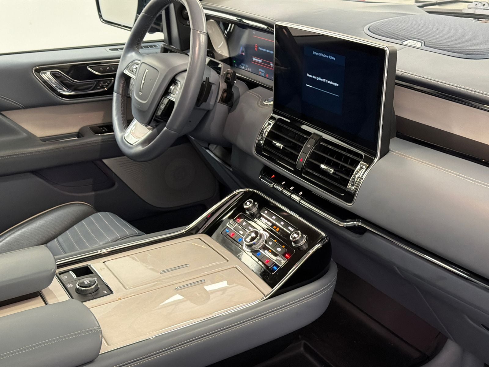 2023 Lincoln Navigator Black Label