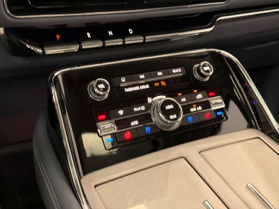 2023 Lincoln Navigator Black Label