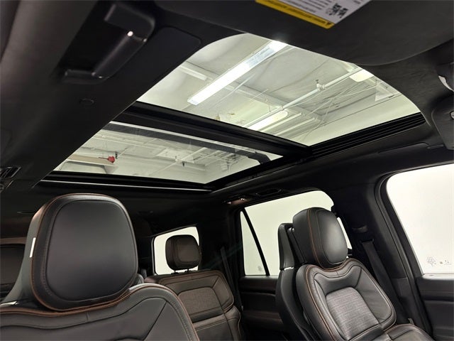 2023 Lincoln Navigator Black Label