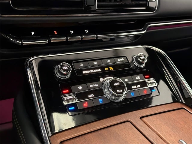 2023 Lincoln Navigator Black Label