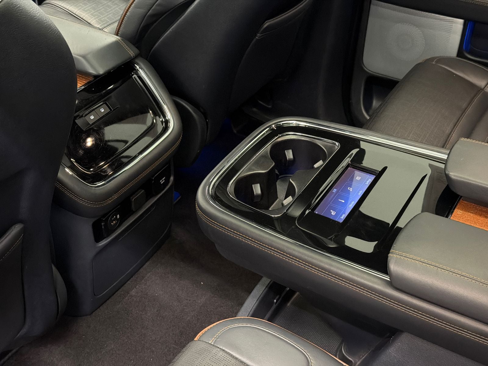 2023 Lincoln Navigator Black Label