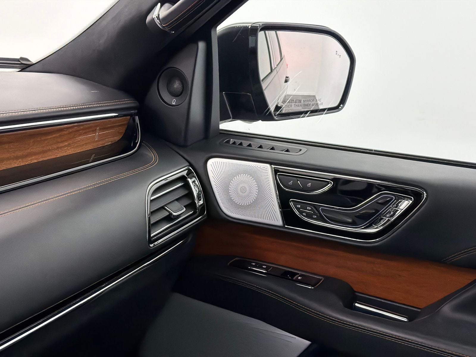 2023 Lincoln Navigator Black Label