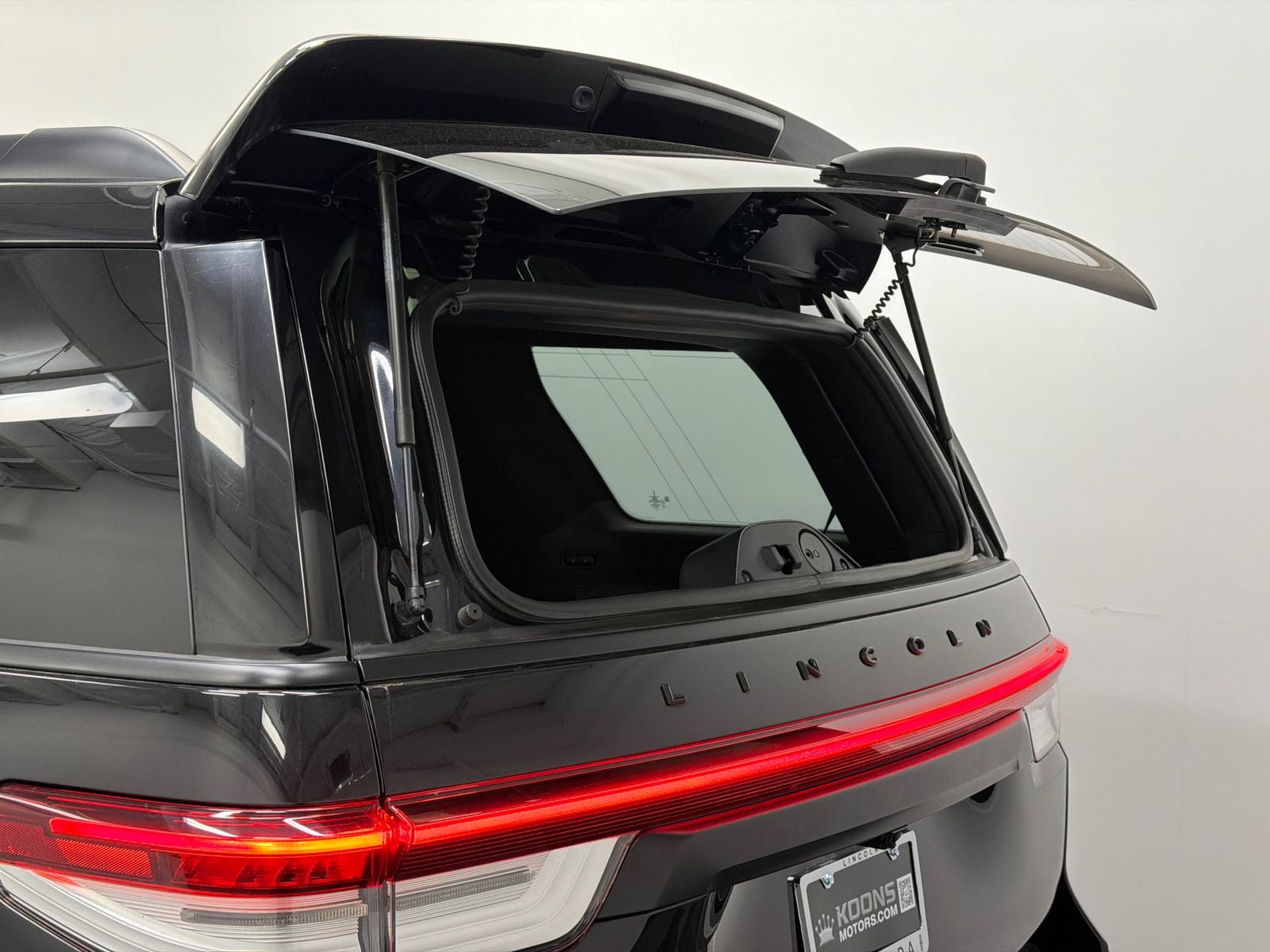 2023 Lincoln Navigator Black Label