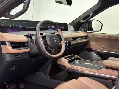 2025 Lincoln Navigator Black Label