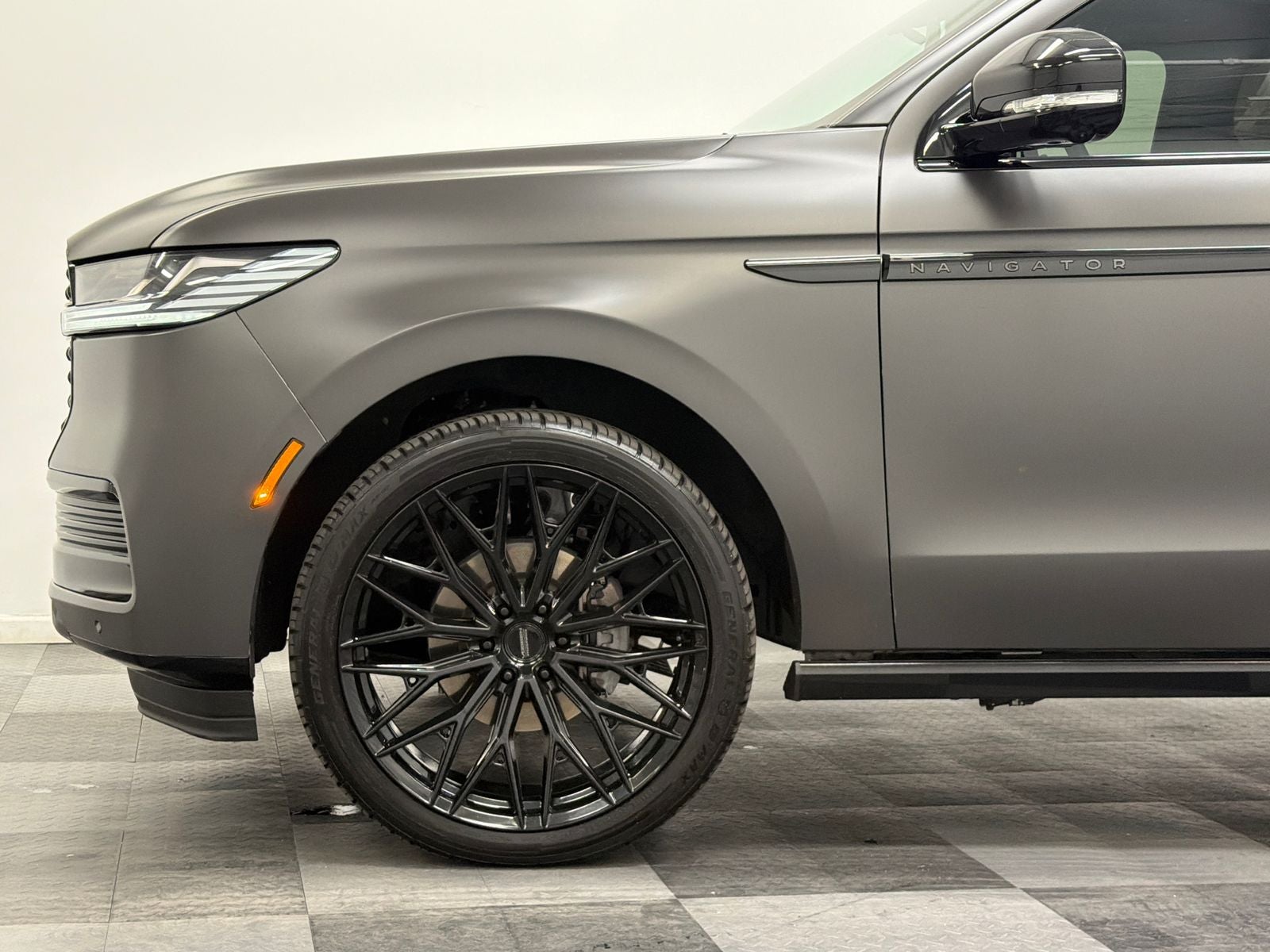 2025 Lincoln Navigator Black Label