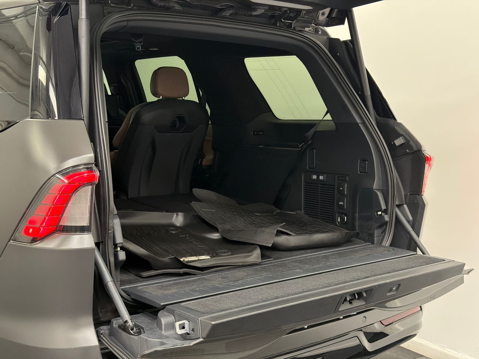 2025 Lincoln Navigator Black Label