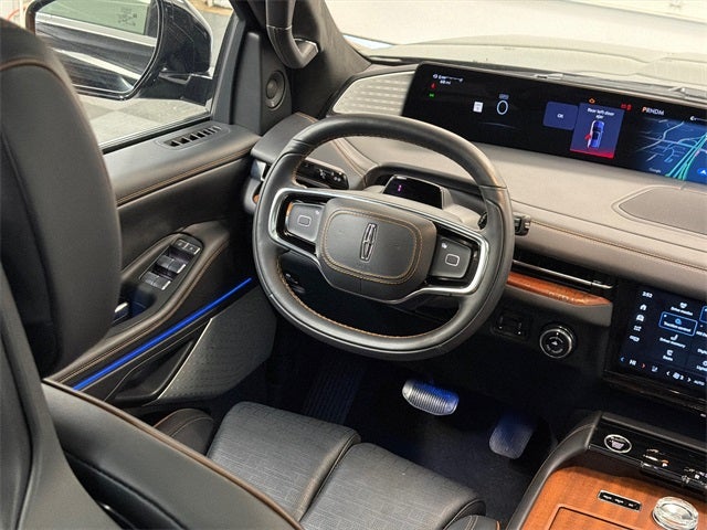 2025 Lincoln Navigator Black Label