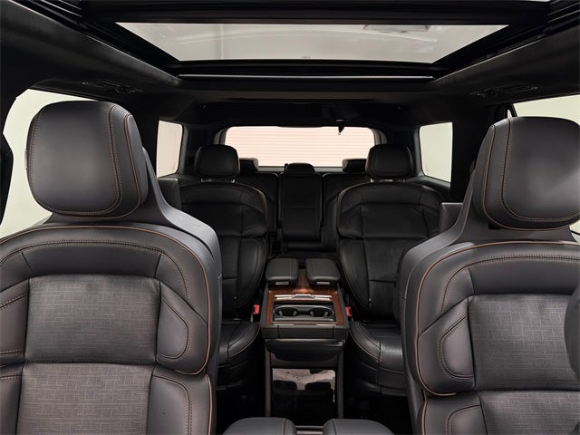 2025 Lincoln Navigator Black Label