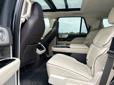 2022 Lincoln Navigator Black Label