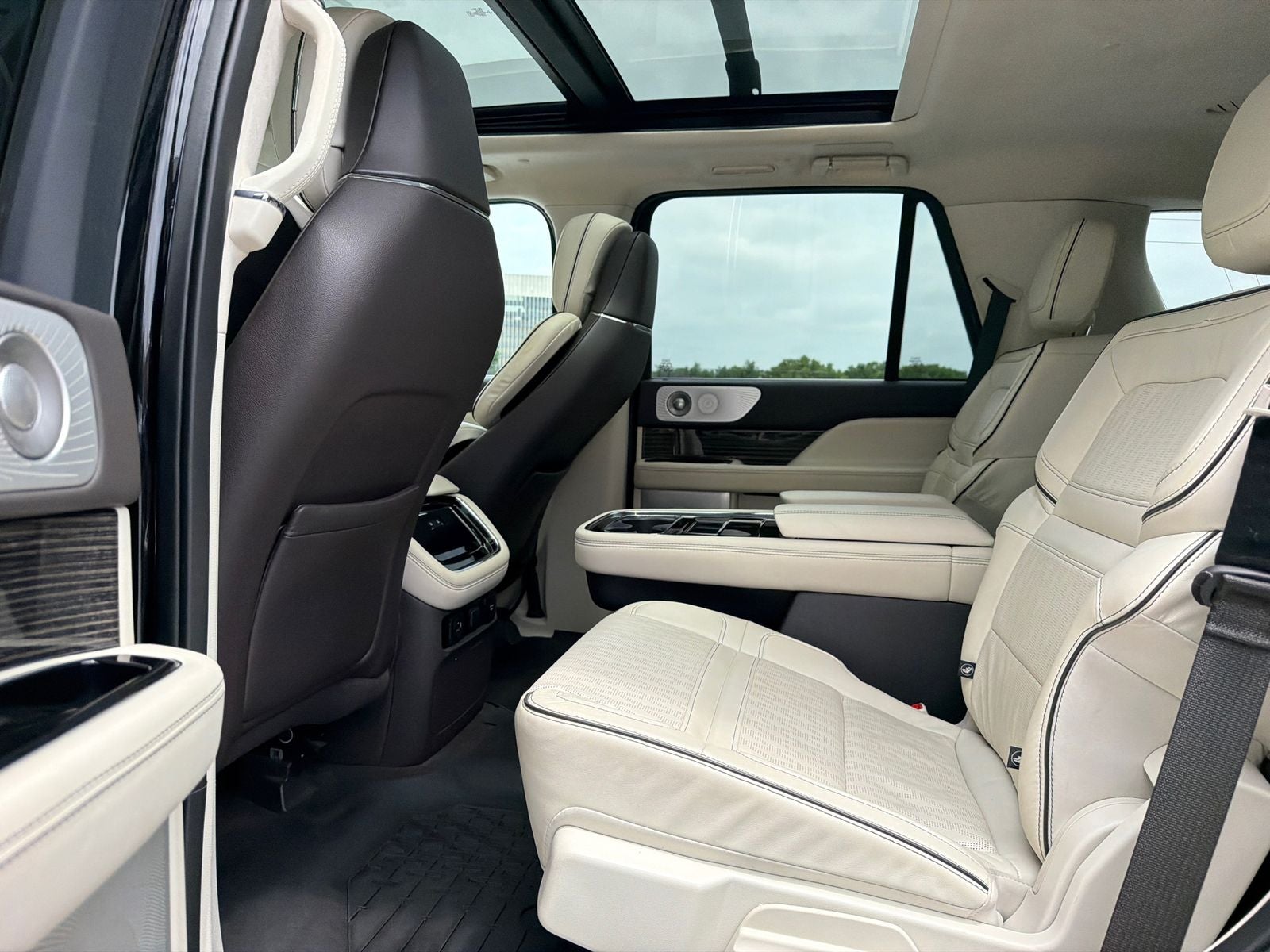 2022 Lincoln Navigator Black Label