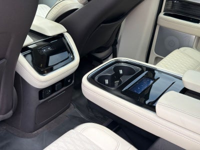 2022 Lincoln Navigator Black Label