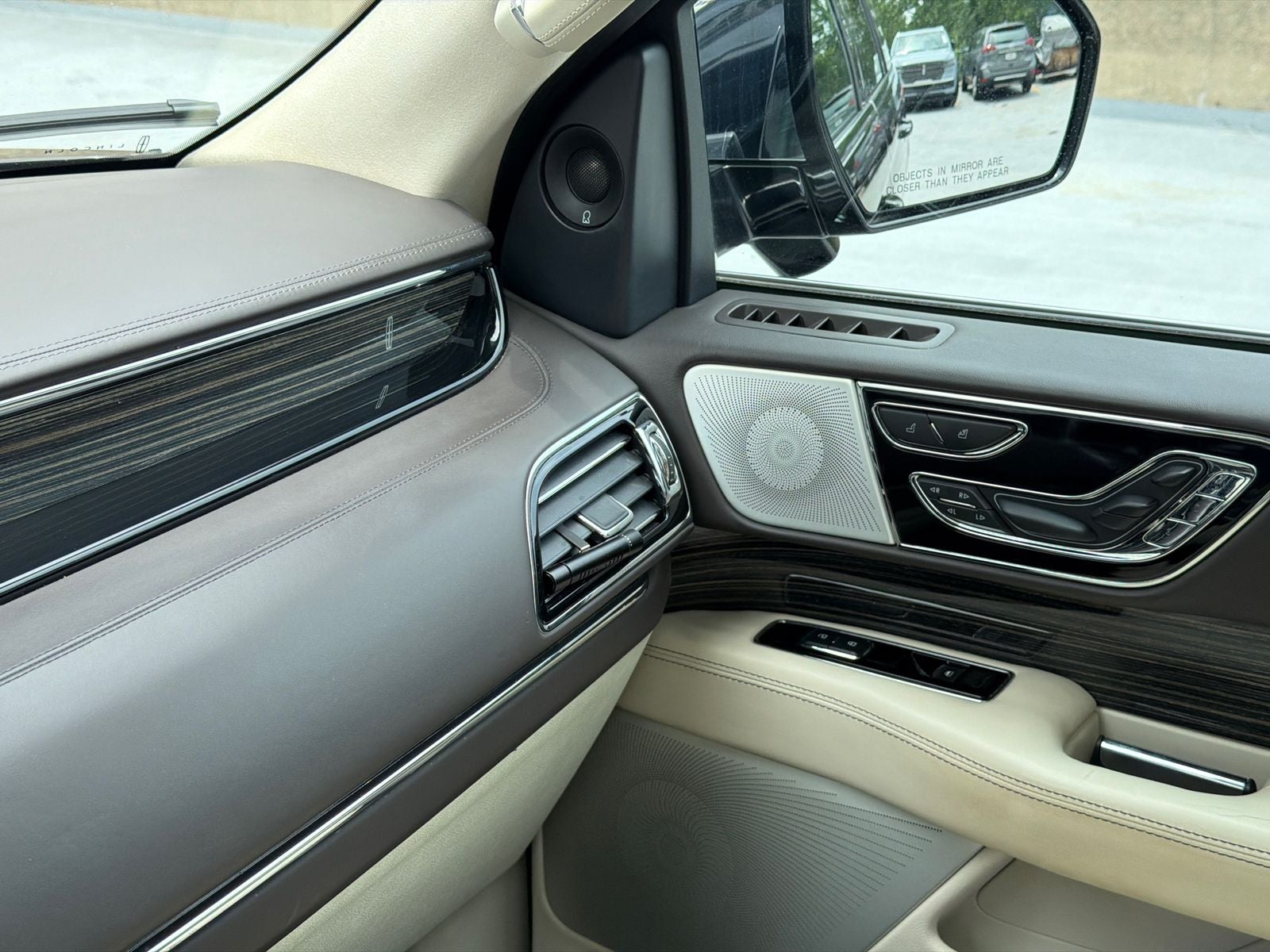 2022 Lincoln Navigator Black Label