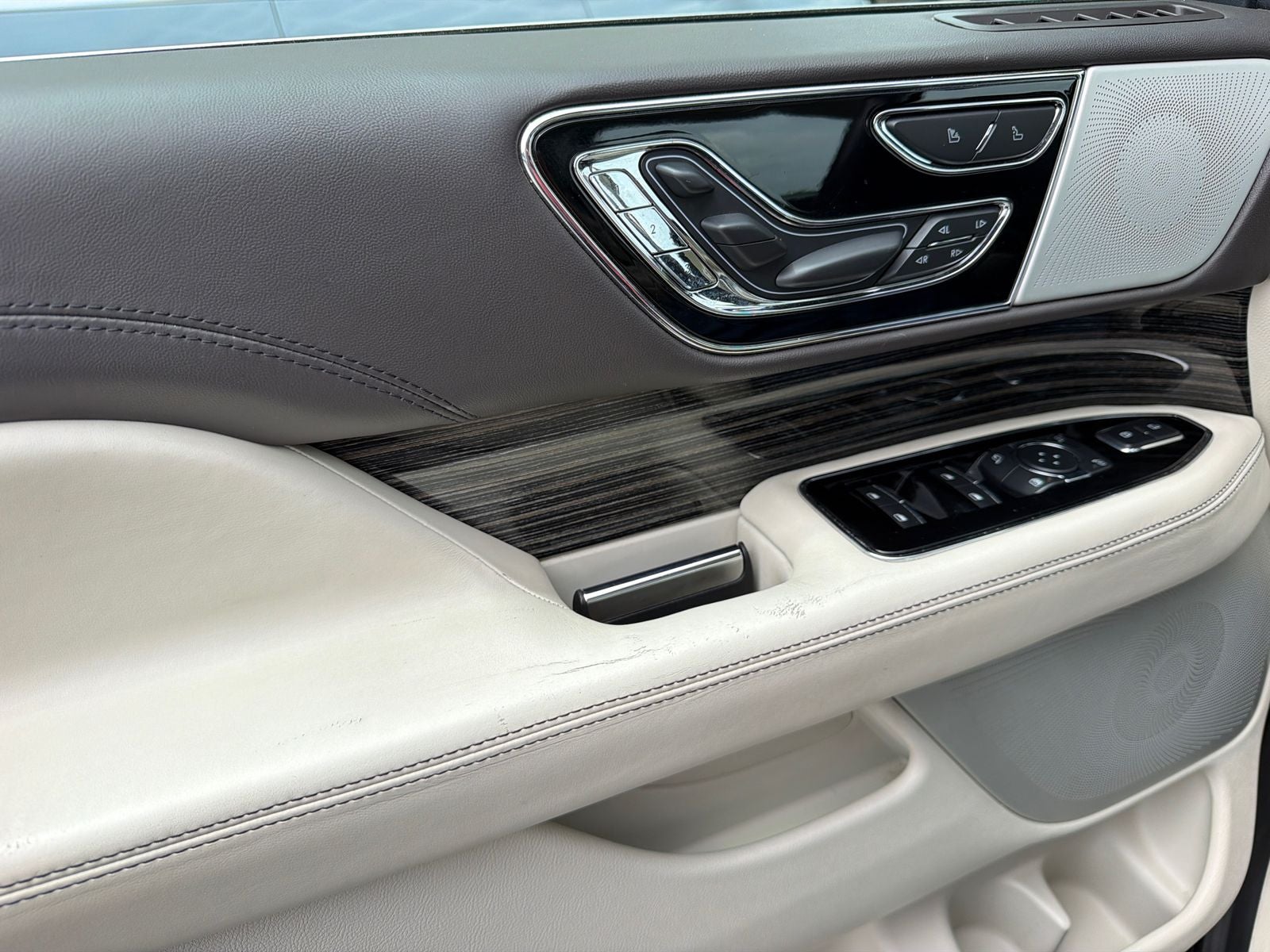 2022 Lincoln Navigator Black Label