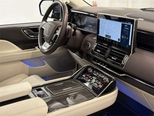 2022 Lincoln Navigator Black Label