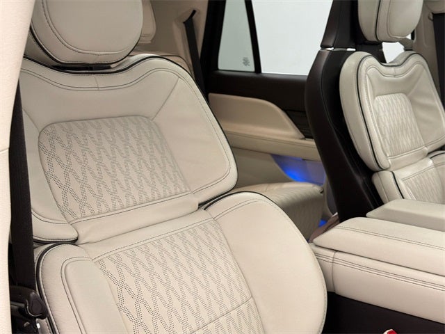 2022 Lincoln Navigator Black Label