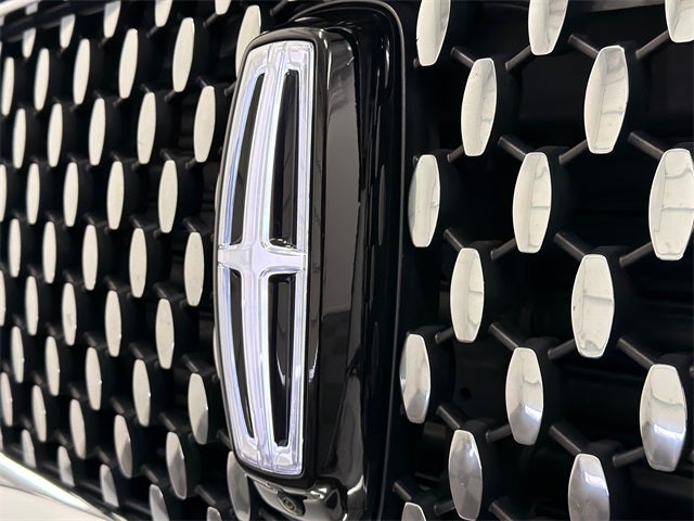 2022 Lincoln Navigator Black Label