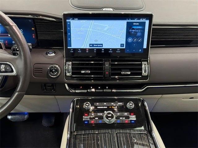 2022 Lincoln Navigator Black Label