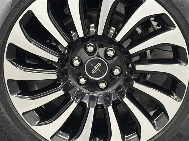 2022 Lincoln Navigator Black Label