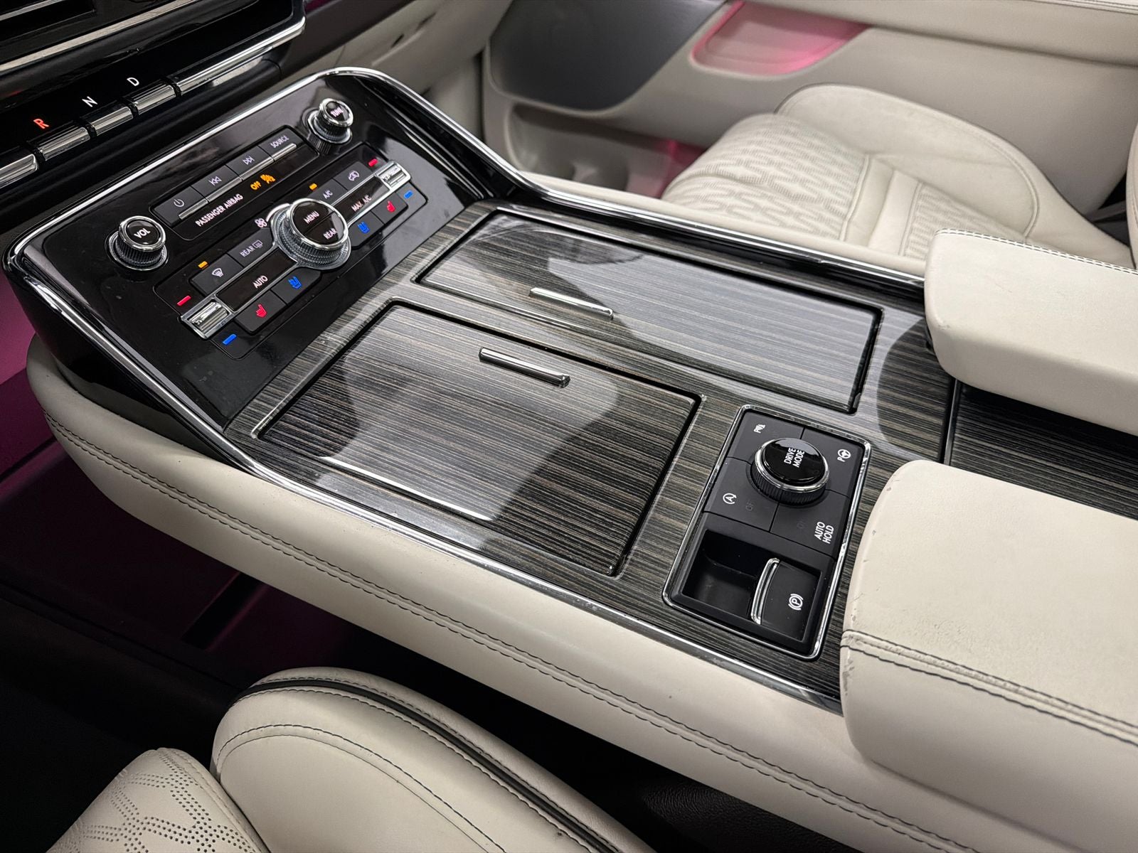 2021 Lincoln Navigator Black Label