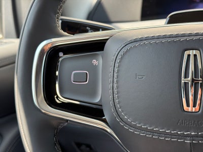 2027 Lincoln Navigator Premiere