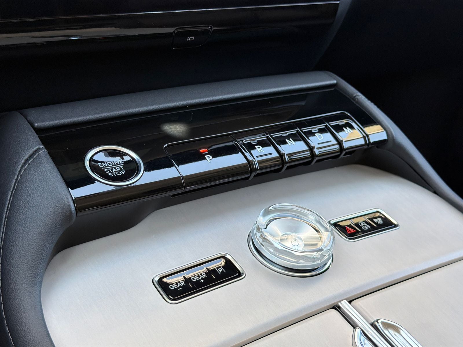2027 Lincoln Navigator Premiere