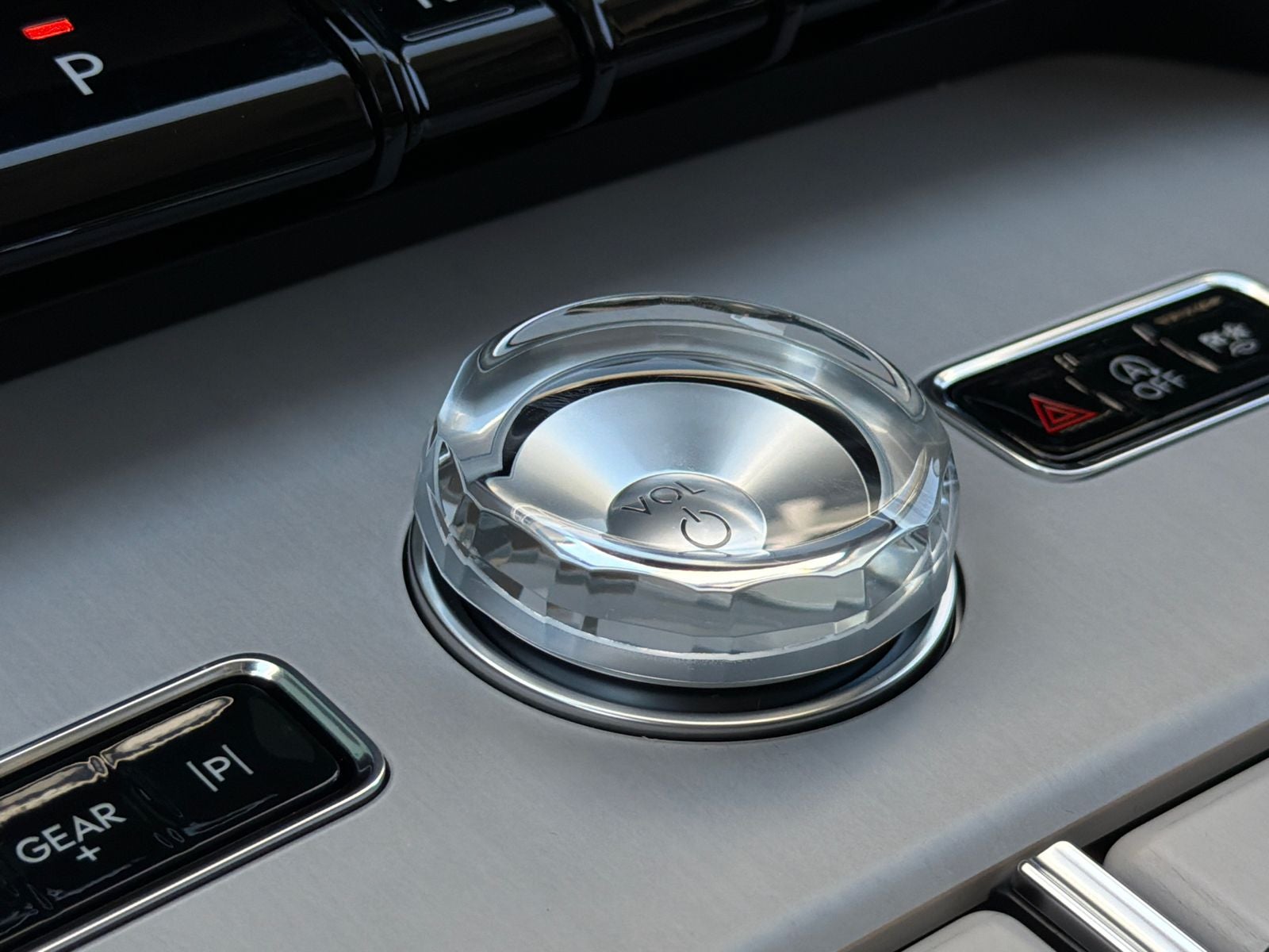 2027 Lincoln Navigator Premiere